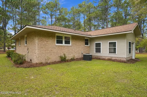 Exterior - 355 N Currant St, Pinebluff, NC 28373 photo 5 of 11