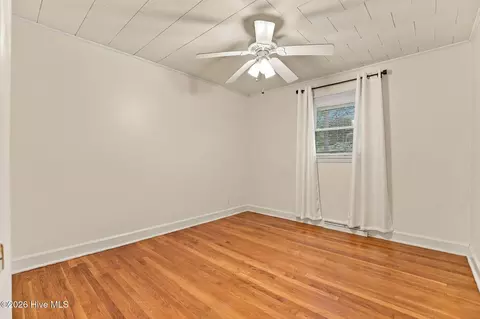 Bedroom - 355 N Currant St, Pinebluff, NC 28373 photo 5 of 6