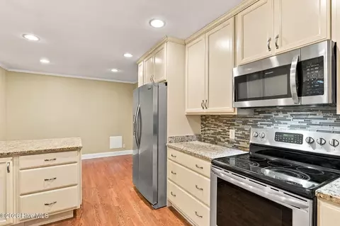 Kitchen - 355 N Currant St, Pinebluff, NC 28373 photo 3 of 3