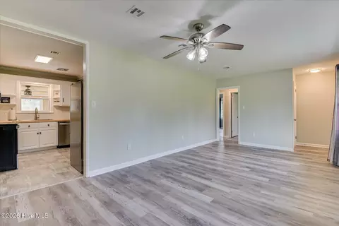 Living - 255 Edwards Dr, Evans, GA 30809 photo 4 of 4