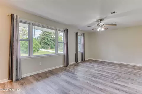 Living - 255 Edwards Dr, Evans, GA 30809 photo 3 of 4