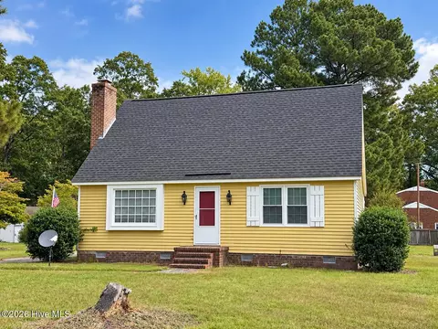 937 Pamela Ln, Rocky Mount, NC 27803