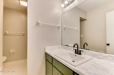 Bath - 3323 Quaker Spring Rd, Augusta, GA 30907 photo 1 of 5