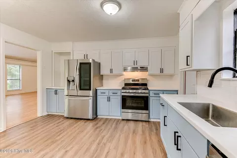 Kitchen - 3323 Quaker Spring Rd, Augusta, GA 30907 photo 2 of 6