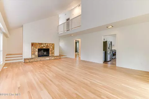 Living - 3323 Quaker Spring Rd, Augusta, GA 30907 photo 2 of 5