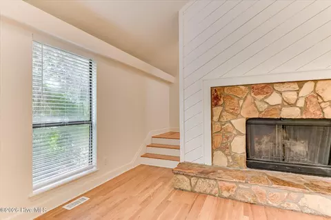 Living - 3323 Quaker Spring Rd, Augusta, GA 30907 photo 4 of 5
