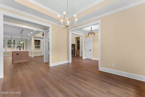 Entry Way - 112 Crescent Dr, Mccormick, SC 29835 photo 4 of 6