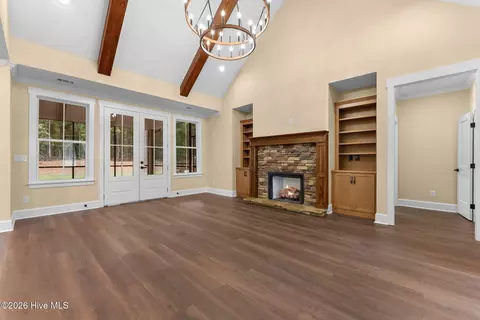 Living - 112 Crescent Dr, Mccormick, SC 29835 photo 1 of 4