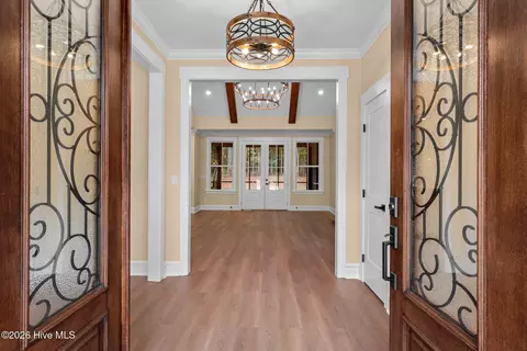 Entry Way - 112 Crescent Dr, Mccormick, SC 29835 photo 1 of 6