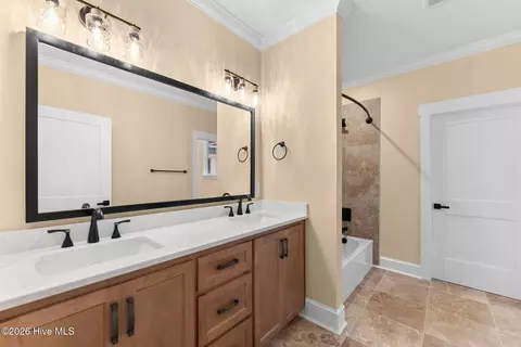 Bath - 112 Crescent Dr, Mccormick, SC 29835 photo 5 of 8