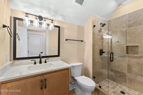 Bath - 112 Crescent Dr, Mccormick, SC 29835 photo 8 of 8