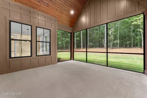 Exterior - 112 Crescent Dr, Mccormick, SC 29835 photo 2 of 7
