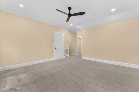 Bedroom - 112 Crescent Dr, Mccormick, SC 29835 photo 7 of 9
