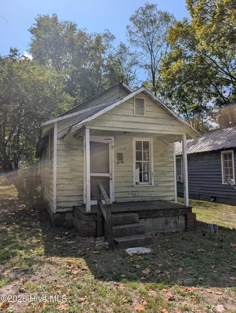 1112 Queen St E, Wilson, NC 27893
