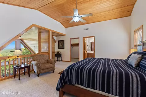Bedroom - 660 Buck Ridge Dr, Murphy, NC 28906 photo 7 of 8