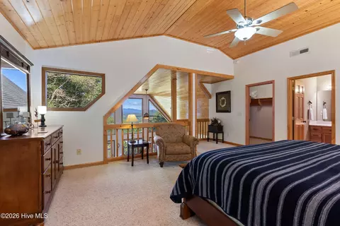 Bedroom - 660 Buck Ridge Dr, Murphy, NC 28906 photo 6 of 8