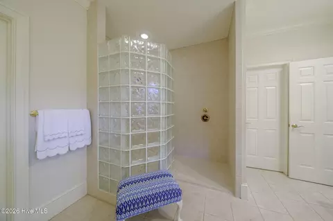Bath - 65 Abbottsford Dr, Pinehurst, NC 28374 photo 3 of 6