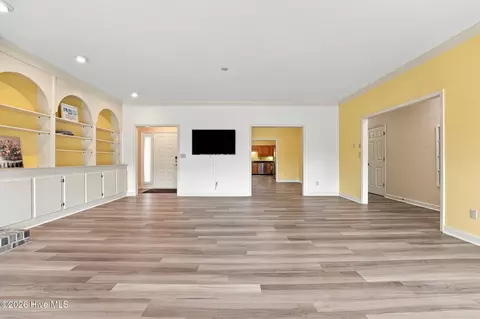 Living - 140 Safford Dr, Pinehurst, NC 28374 photo 6 of 6