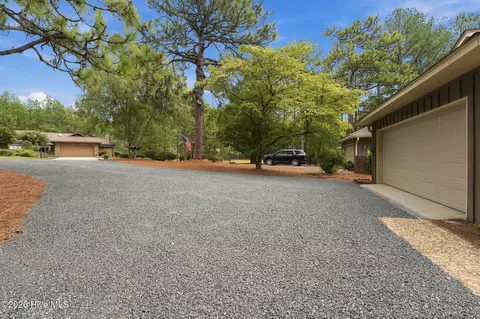 Exterior - 140 Safford Dr, Pinehurst, NC 28374 photo 4 of 15
