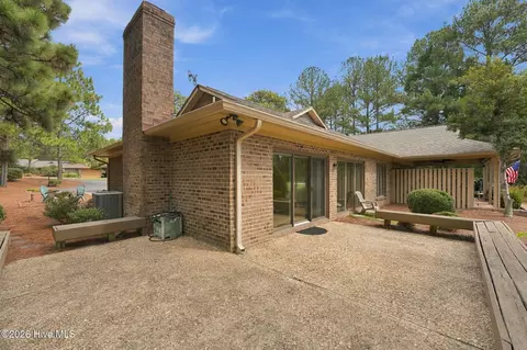 Exterior - 140 Safford Dr, Pinehurst, NC 28374 photo 8 of 15