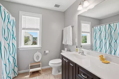 Bath - 1001 Glenhaven Dr, Evans, GA 30809 photo 6 of 6