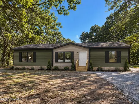 6351 Canadian Ave, Hope Mills, NC 28348