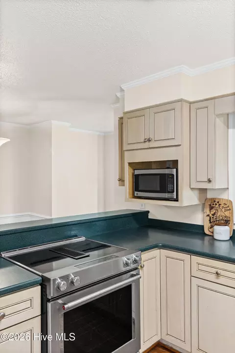 Kitchen - 233 Chatham Rd, Augusta, GA 30907 photo 4 of 6