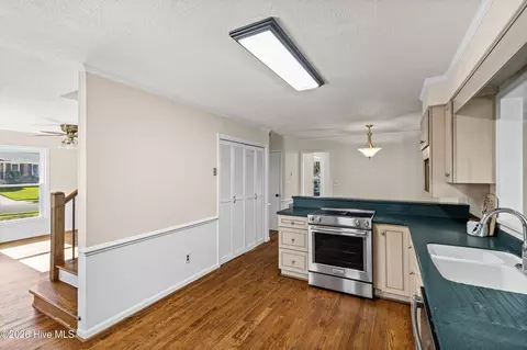 Kitchen - 233 Chatham Rd, Augusta, GA 30907 photo 2 of 6