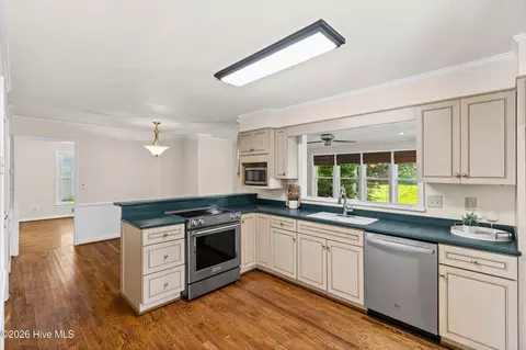 Kitchen - 233 Chatham Rd, Augusta, GA 30907 photo 1 of 6