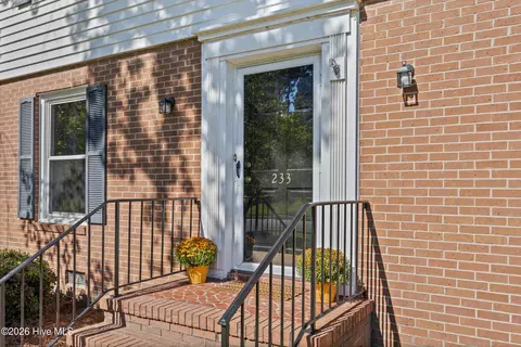 Exterior - 233 Chatham Rd, Augusta, GA 30907 photo 2 of 6