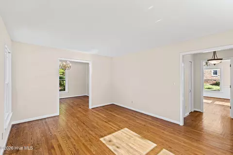 Living - 233 Chatham Rd, Augusta, GA 30907 photo 7 of 8