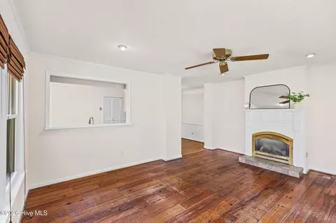 Living - 233 Chatham Rd, Augusta, GA 30907 photo 3 of 8