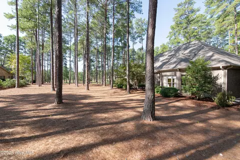 Exterior - 29 Abbottsford Dr, Pinehurst, NC 28374 photo 12 of 21