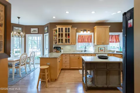Kitchen - 29 Abbottsford Dr, Pinehurst, NC 28374 photo 1 of 5