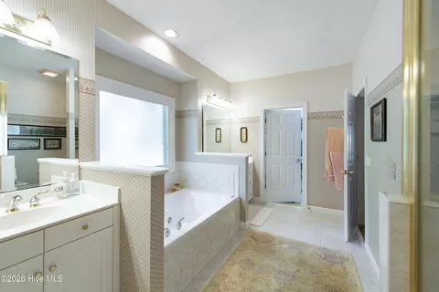 Bath - 29 Abbottsford Dr, Pinehurst, NC 28374 photo 4 of 6