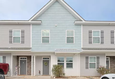417 Sunfish Ln, Sneads Ferry, NC 28460