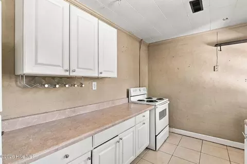 Kitchen - 263 Youngs Rd, Vass, NC 28394 photo 1 of 2