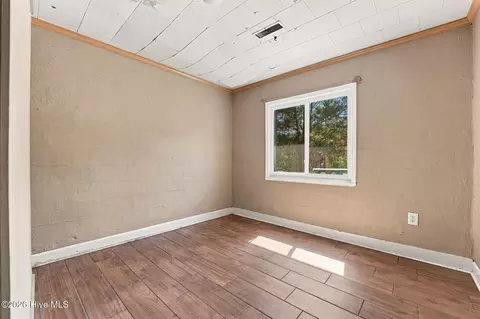 Bedroom - 263 Youngs Rd, Vass, NC 28394 photo 4 of 5
