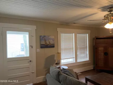 Entry Way - 110 Morris Dr, Atlantic, NC 28511 photo 2 of 3