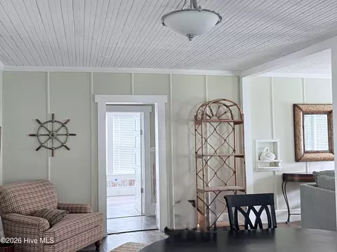 Dining - 110 Morris Dr, Atlantic, NC 28511 photo 1 of 2