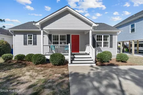 115 NW 17th St, Oak Island, NC 28465