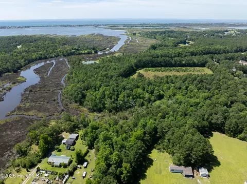1112 Old Folkstone Rd, Sneads Ferry, NC 28460