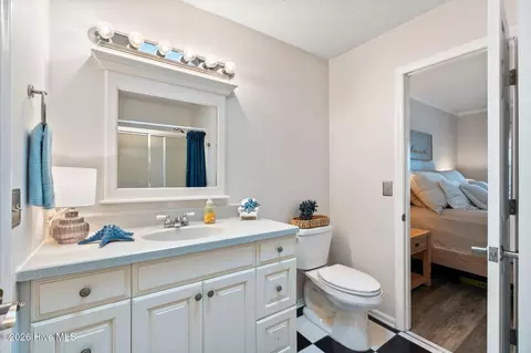 Bath - 417 4th St, Sunset Beach, NC 28468 photo 1 of 4