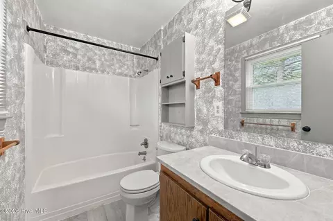 Bath - 367 Second St, Ayden, NC 28513 photo 2 of 3
