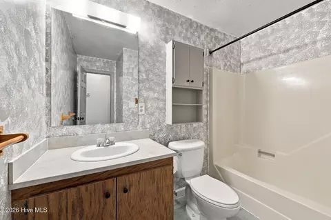 Bath - 367 Second St, Ayden, NC 28513 photo 1 of 3