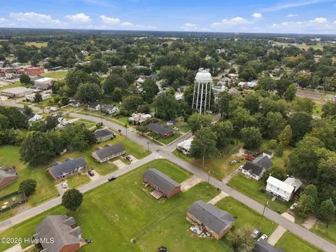 View/Area - 367 Second St, Ayden, NC 28513 photo 6 of 7