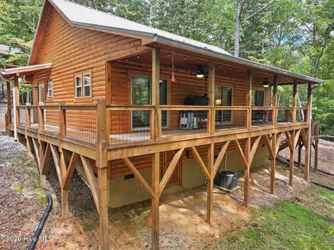 Exterior - 29 Copper Fox Cor, Murphy, NC 28906 photo 3 of 8