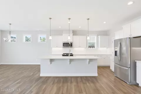 Kitchen - 13 Meon Ln, Hampstead, NC 28443 photo 6 of 6