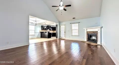 Living - 3269 Windwood St, Evans, GA 30809 photo 2 of 12