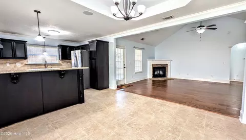 Living - 3269 Windwood St, Evans, GA 30809 photo 6 of 12